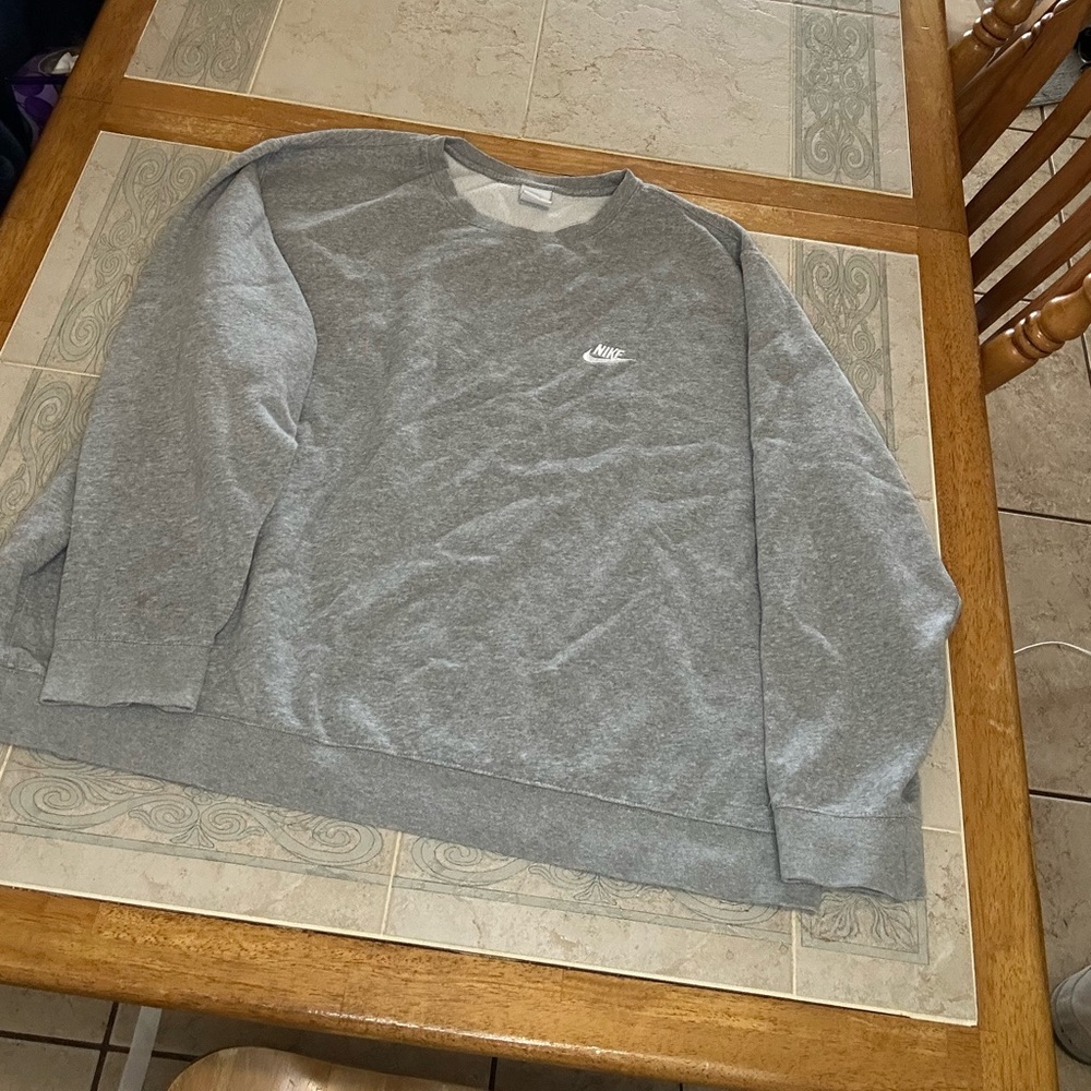 Nike Gray Crewneck Sweater Casual Essential